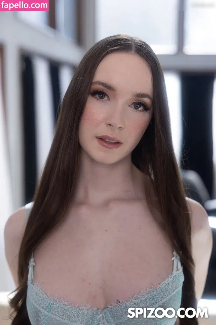 Hazel Moore Onlyfans Photo Gallery 