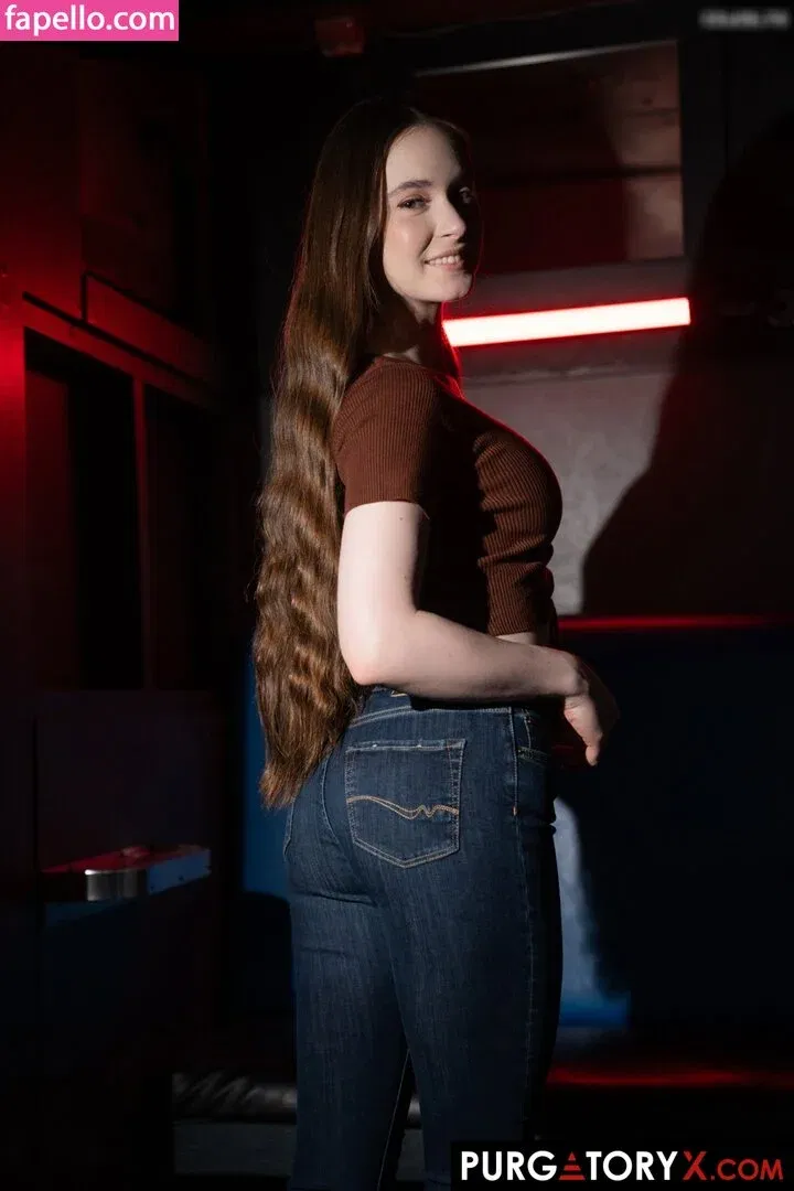 Hazel Moore Onlyfans Photo Gallery 