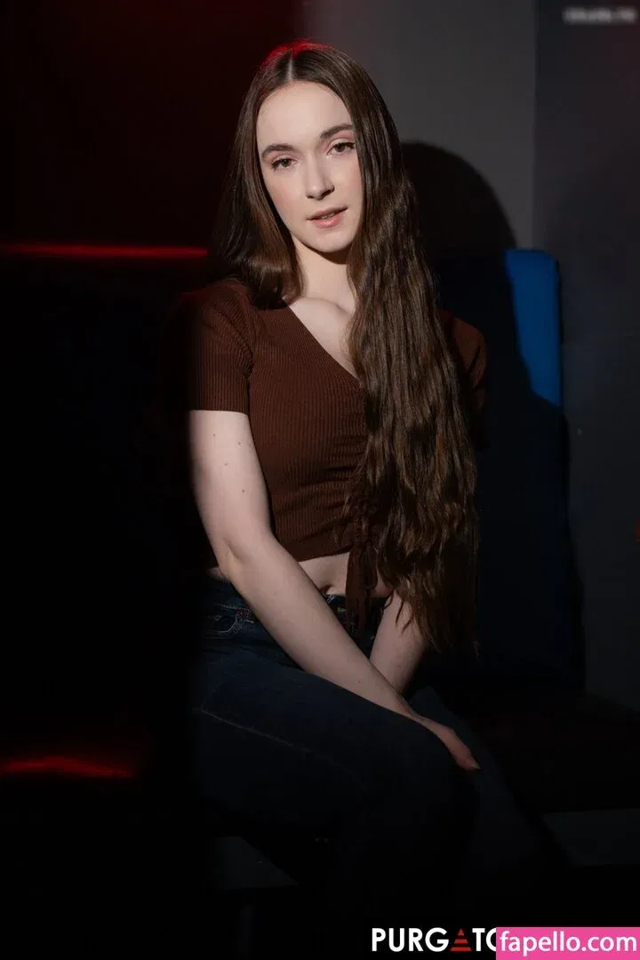 Hazel Moore Onlyfans Photo Gallery 