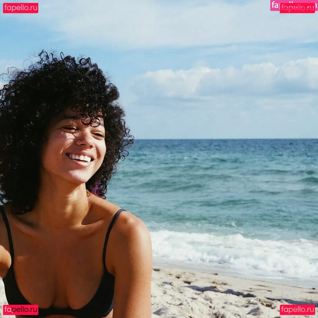 Alisha Wainwright Onlyfans Photo Gallery 