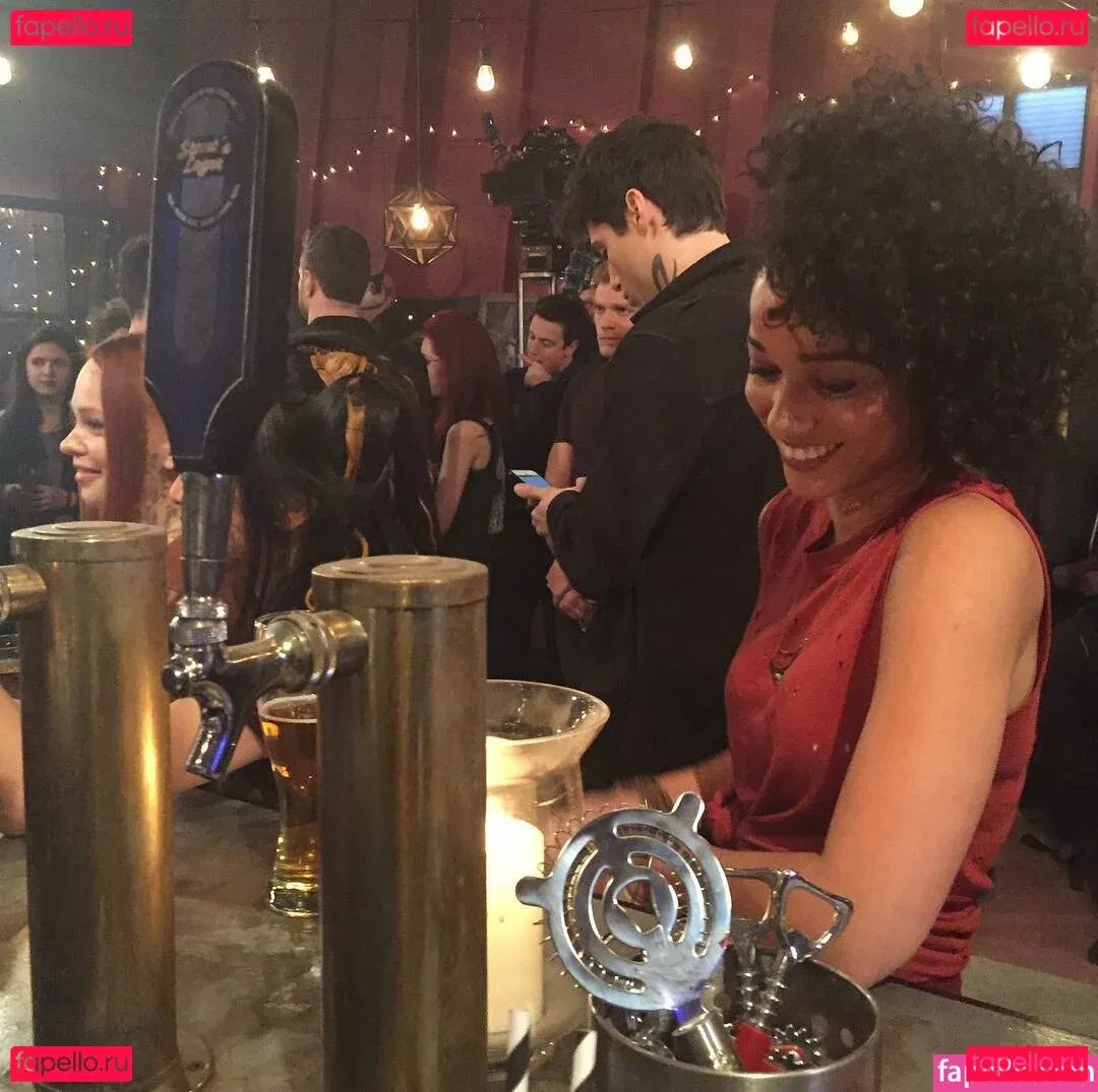 Alisha Wainwright Onlyfans Photo Gallery 