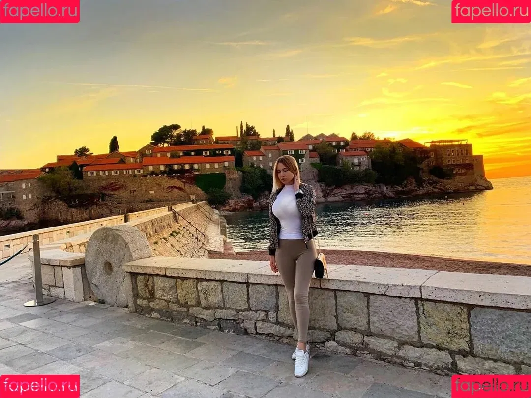 Elena Dostic Onlyfans Photo Gallery 