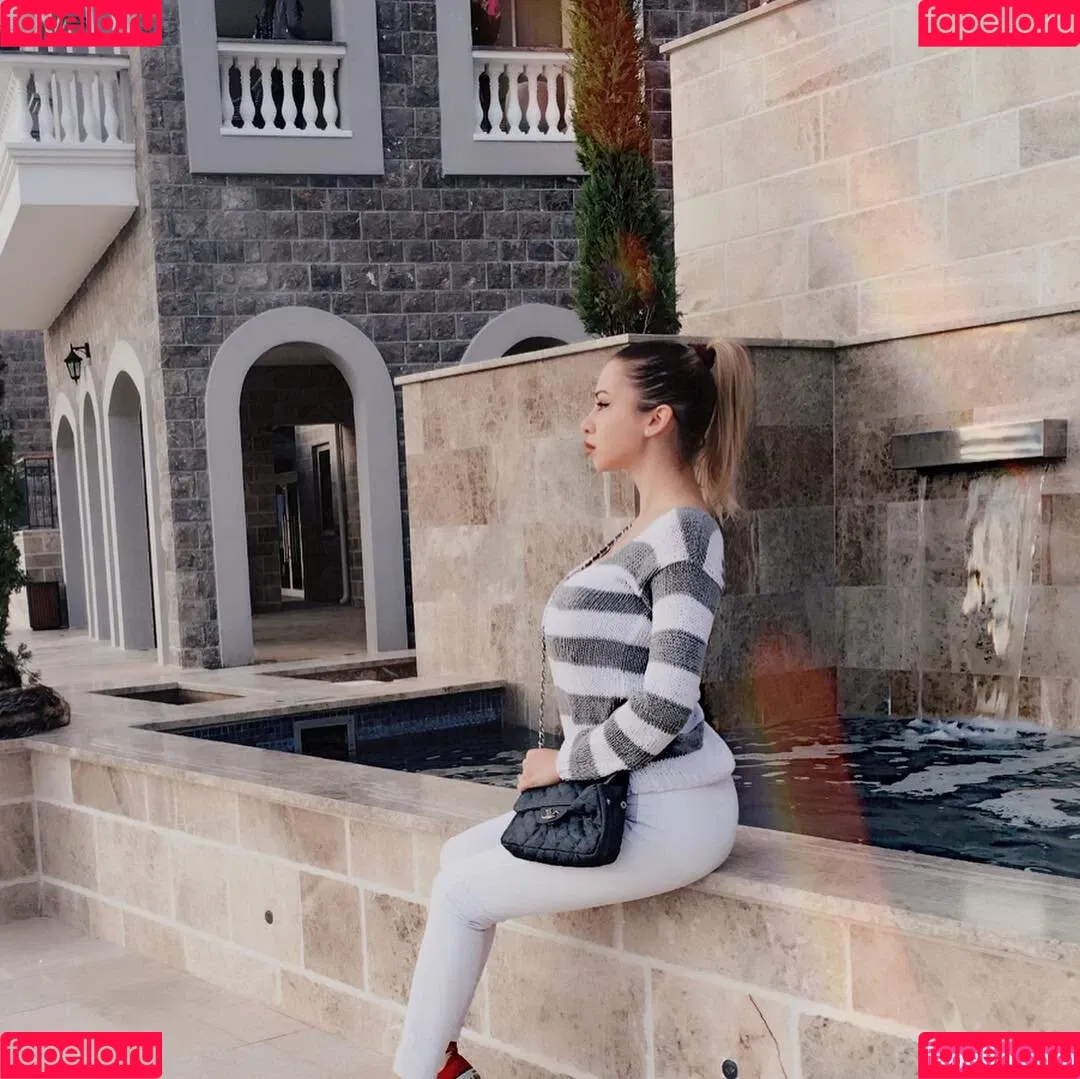 Elena Dostic Onlyfans Photo Gallery 