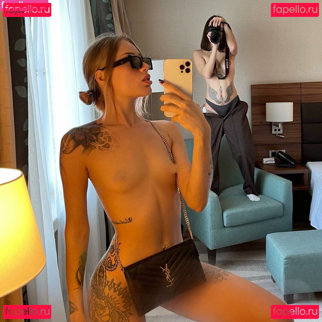 Alina Ostraya / OSTRAYA / ostrayaalien / ph_ostraya Onlyfans Photo Gallery 