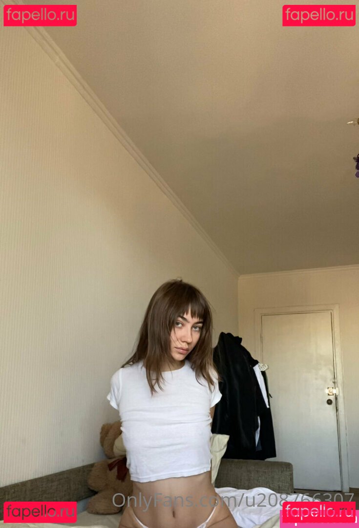 angelangelinafree / freeangfree Onlyfans Photo Gallery 