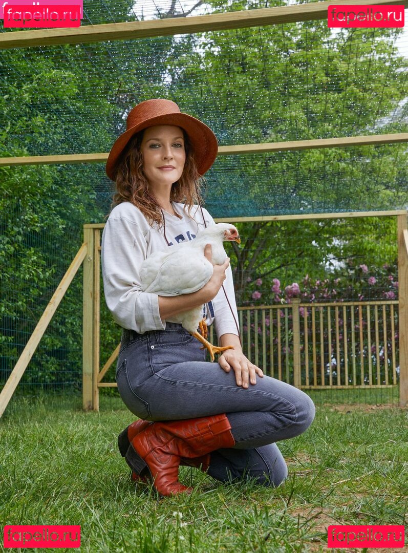 Drew Barrymore / DrewBarrymore Onlyfans Photo Gallery 