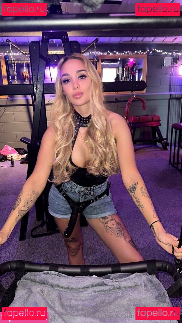 Evil Narax / Evilnarax / goddesnarax / iamgoddexx Onlyfans Photo Gallery 