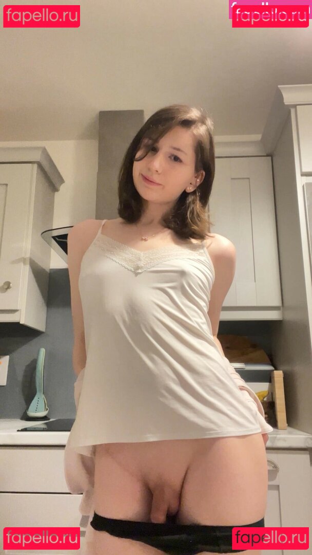 emmieevers Onlyfans Photo Gallery 