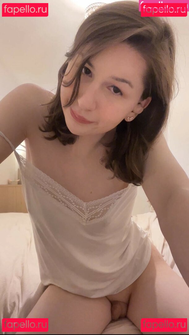 emmieevers Onlyfans Photo Gallery 