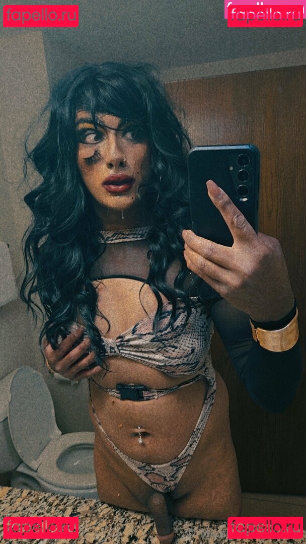 mikahdoll / sissymikahdoll Onlyfans Photo Gallery 