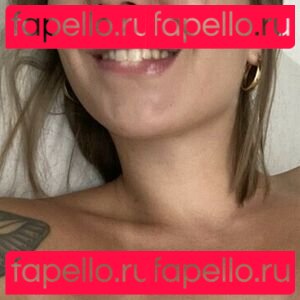 melaniemaria Onlyfans Photo Gallery 