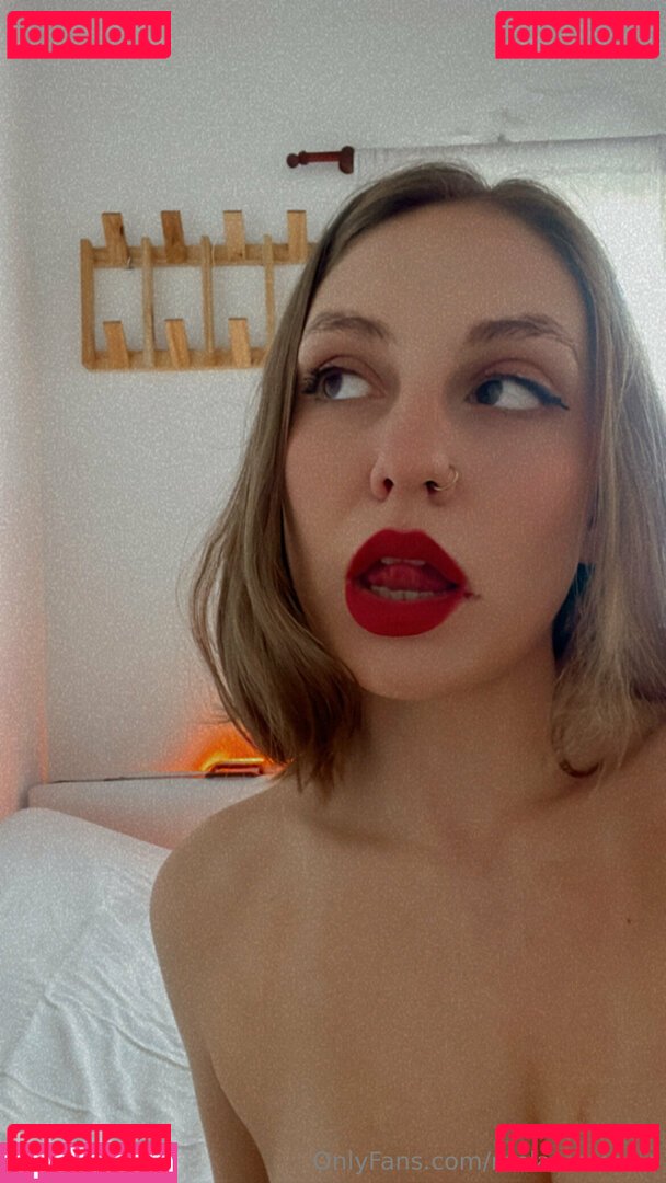 melaniemaria Onlyfans Photo Gallery 