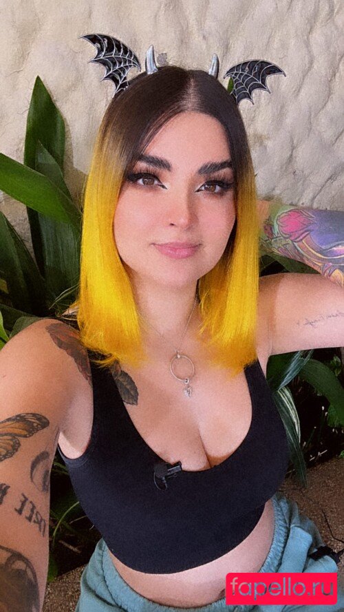 Caprimint Nude Onlyfans Photo 16