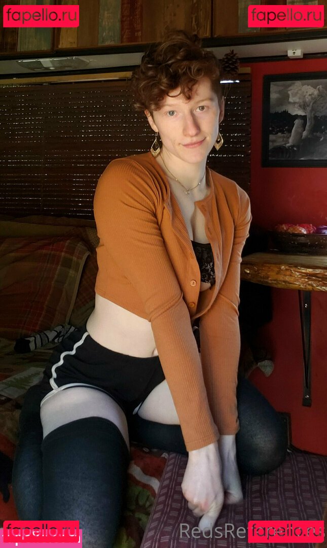 reddoodles2 / reddoodlesart / redsreferences Onlyfans Photo Gallery 