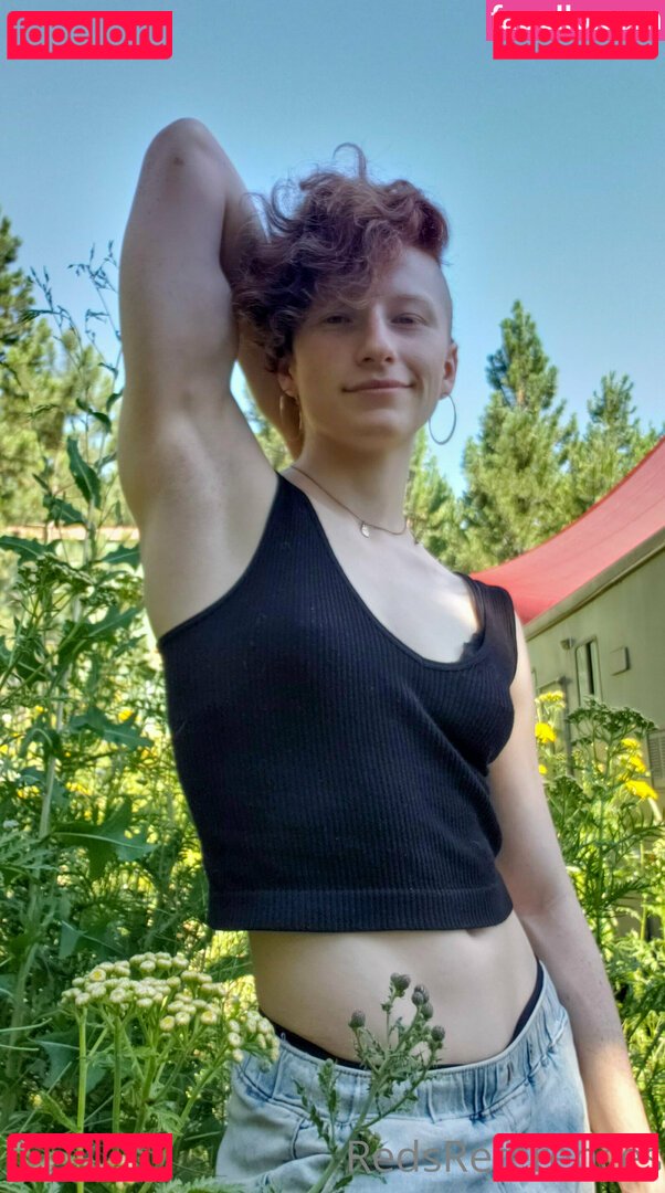 reddoodles2 / reddoodlesart / redsreferences Onlyfans Photo Gallery 