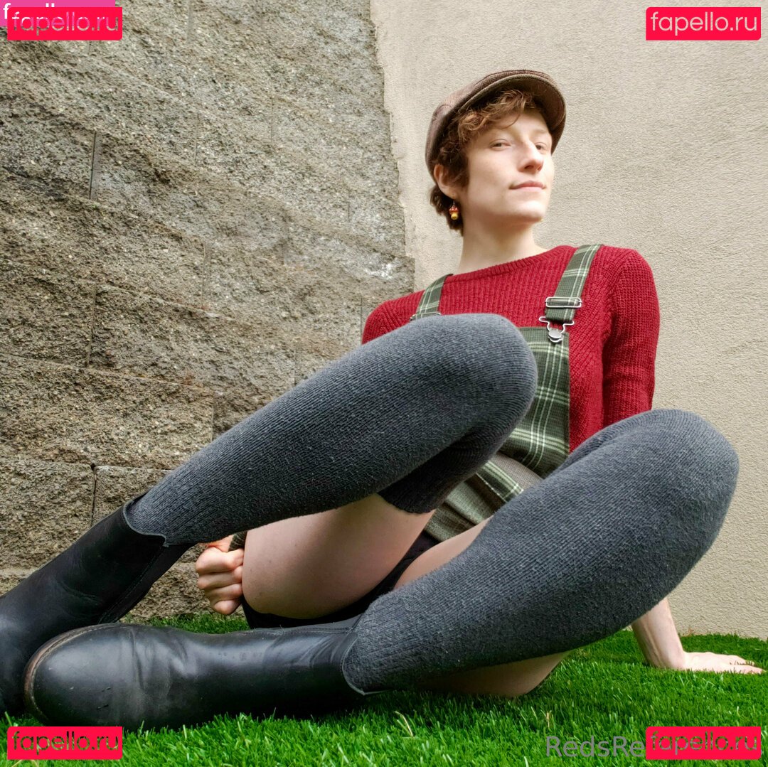 reddoodles2 / reddoodlesart / redsreferences Onlyfans Photo Gallery 