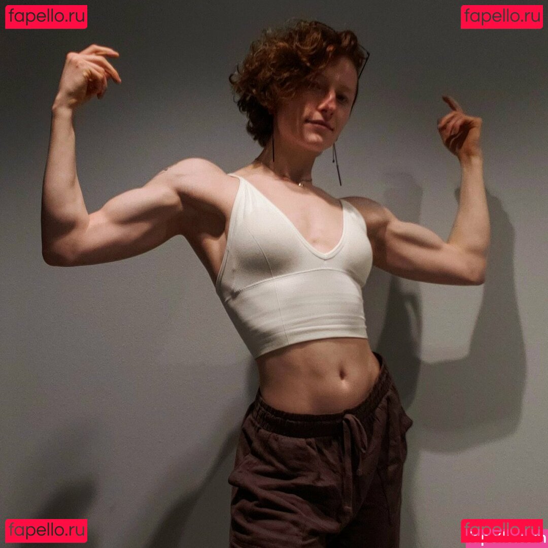 reddoodles2 / reddoodlesart / redsreferences Onlyfans Photo Gallery 