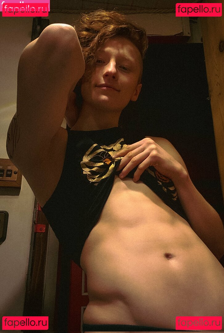 reddoodles2 / reddoodlesart / redsreferences Onlyfans Photo Gallery 