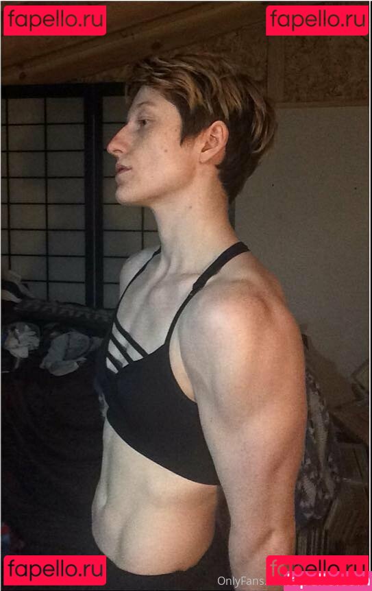 reddoodles2 / reddoodlesart / redsreferences Onlyfans Photo Gallery 