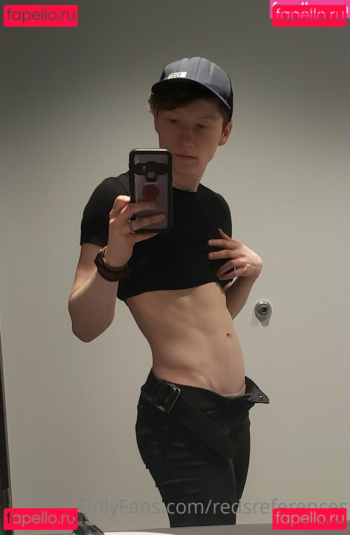 reddoodles2 / reddoodlesart / redsreferences Onlyfans Photo Gallery 