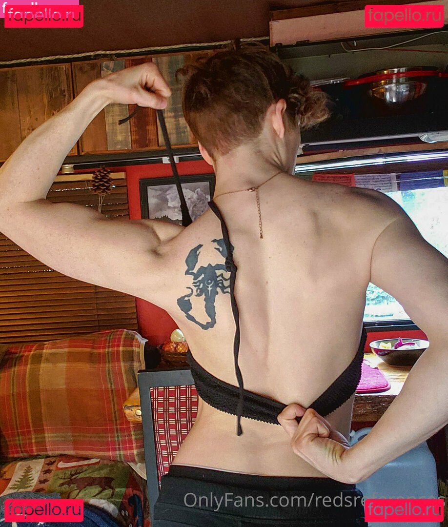 reddoodles2 / reddoodlesart / redsreferences Onlyfans Photo Gallery 