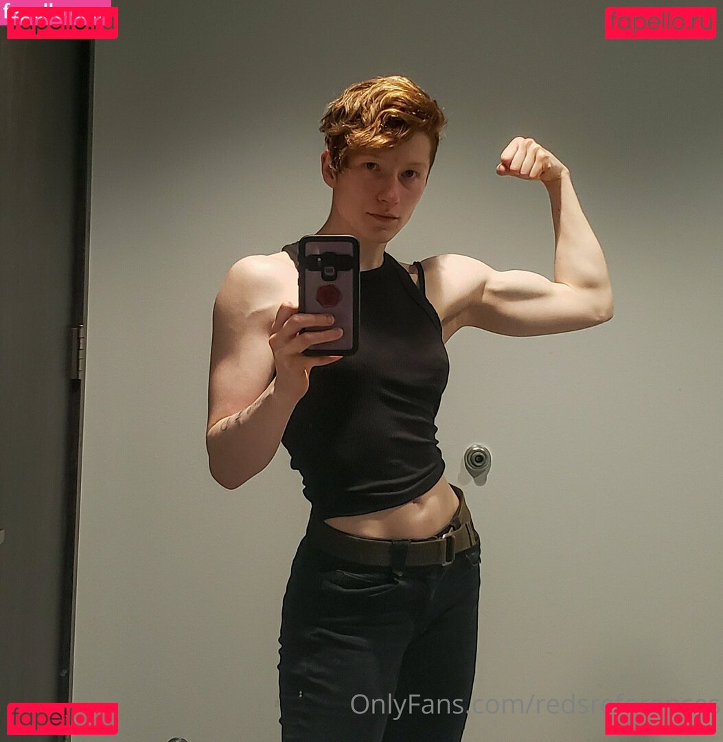 reddoodles2 / reddoodlesart / redsreferences Onlyfans Photo Gallery 