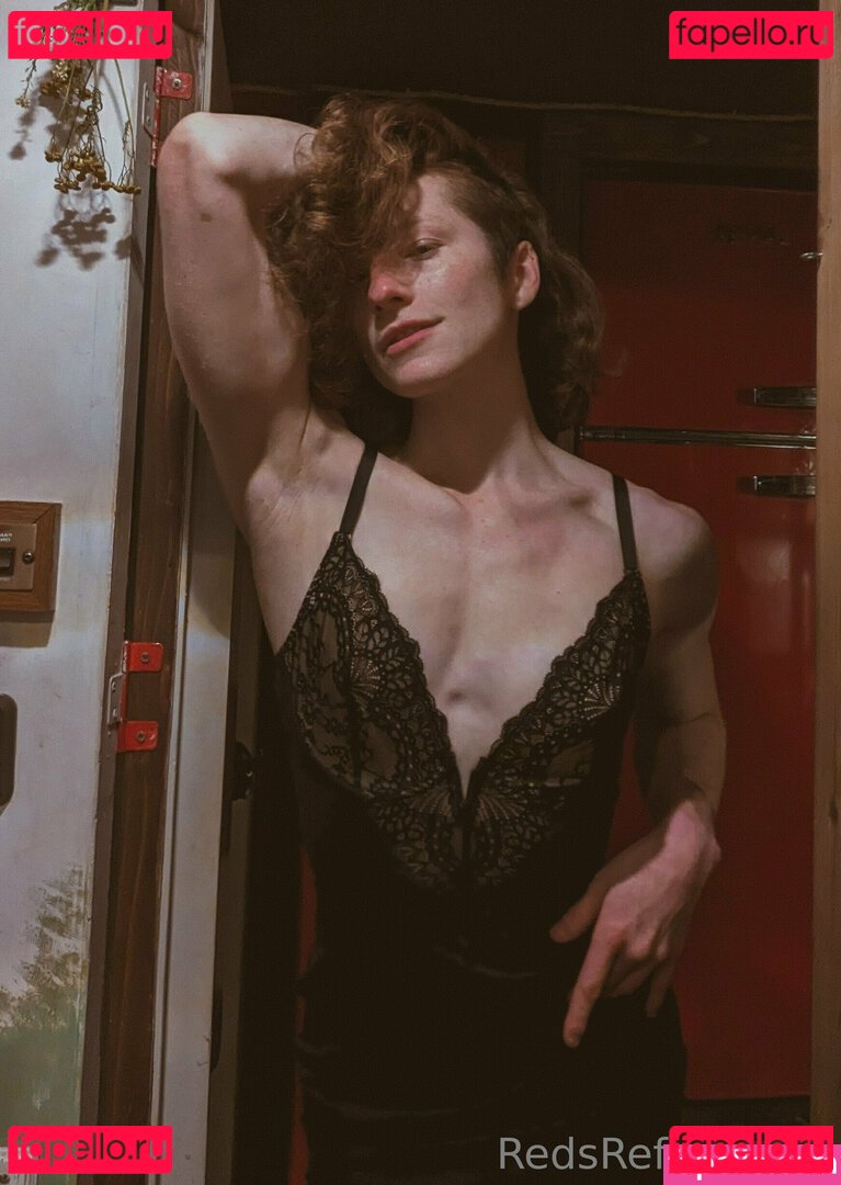 reddoodles2 / reddoodlesart / redsreferences Onlyfans Photo Gallery 