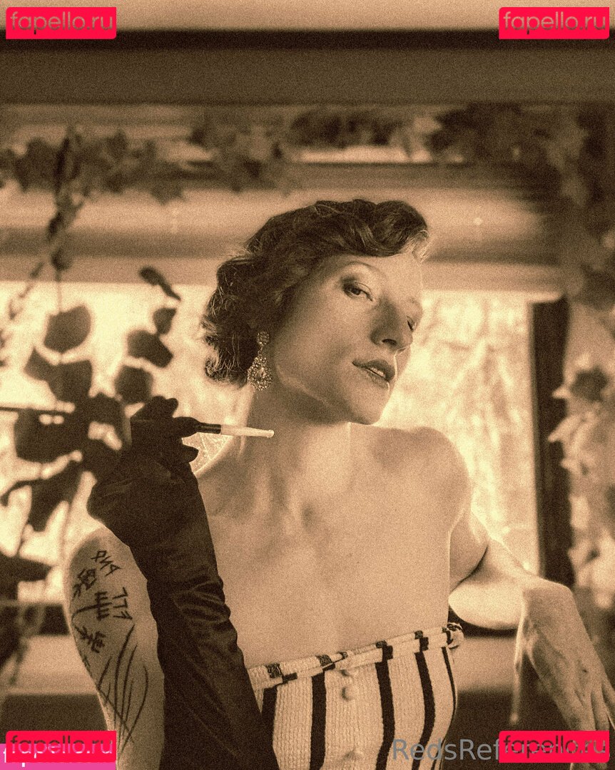 reddoodles2 / reddoodlesart / redsreferences Onlyfans Photo Gallery 