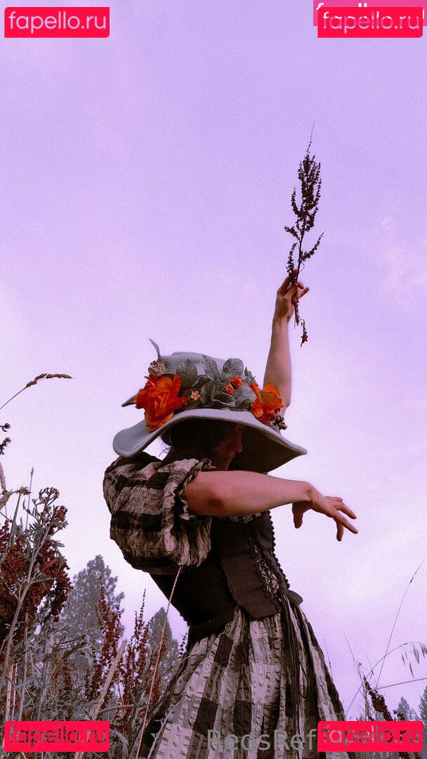 reddoodles2 / reddoodlesart / redsreferences Onlyfans Photo Gallery 