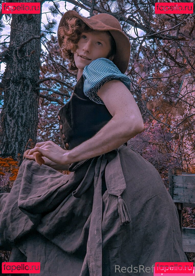 reddoodles2 / reddoodlesart / redsreferences Onlyfans Photo Gallery 