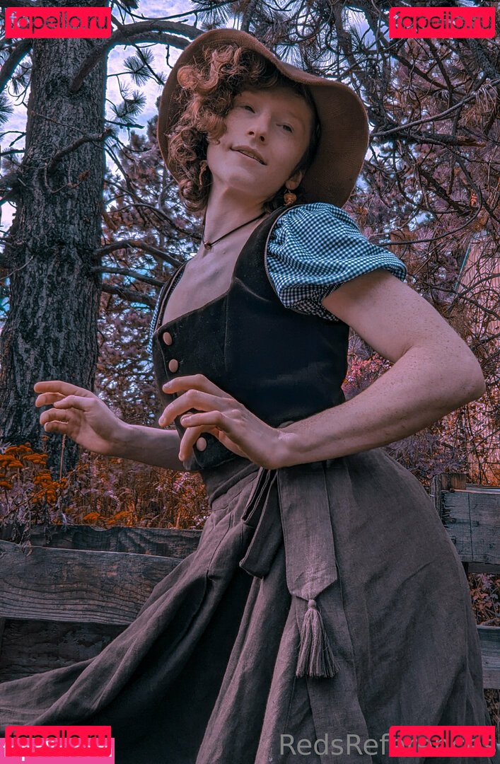 reddoodles2 / reddoodlesart / redsreferences Onlyfans Photo Gallery 