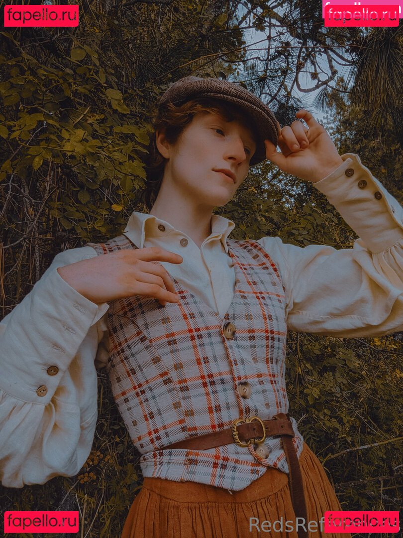 reddoodles2 / reddoodlesart / redsreferences Onlyfans Photo Gallery 