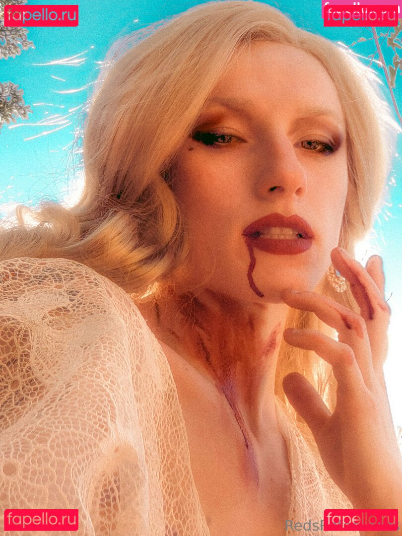 reddoodles2 / reddoodlesart / redsreferences Onlyfans Photo Gallery 