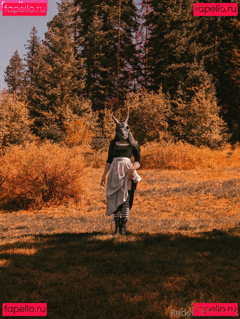 reddoodles2 / reddoodlesart / redsreferences Onlyfans Photo Gallery 