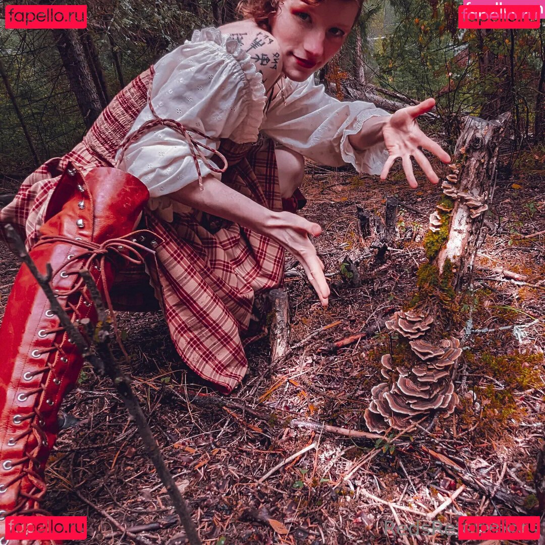 reddoodles2 / reddoodlesart / redsreferences Onlyfans Photo Gallery 