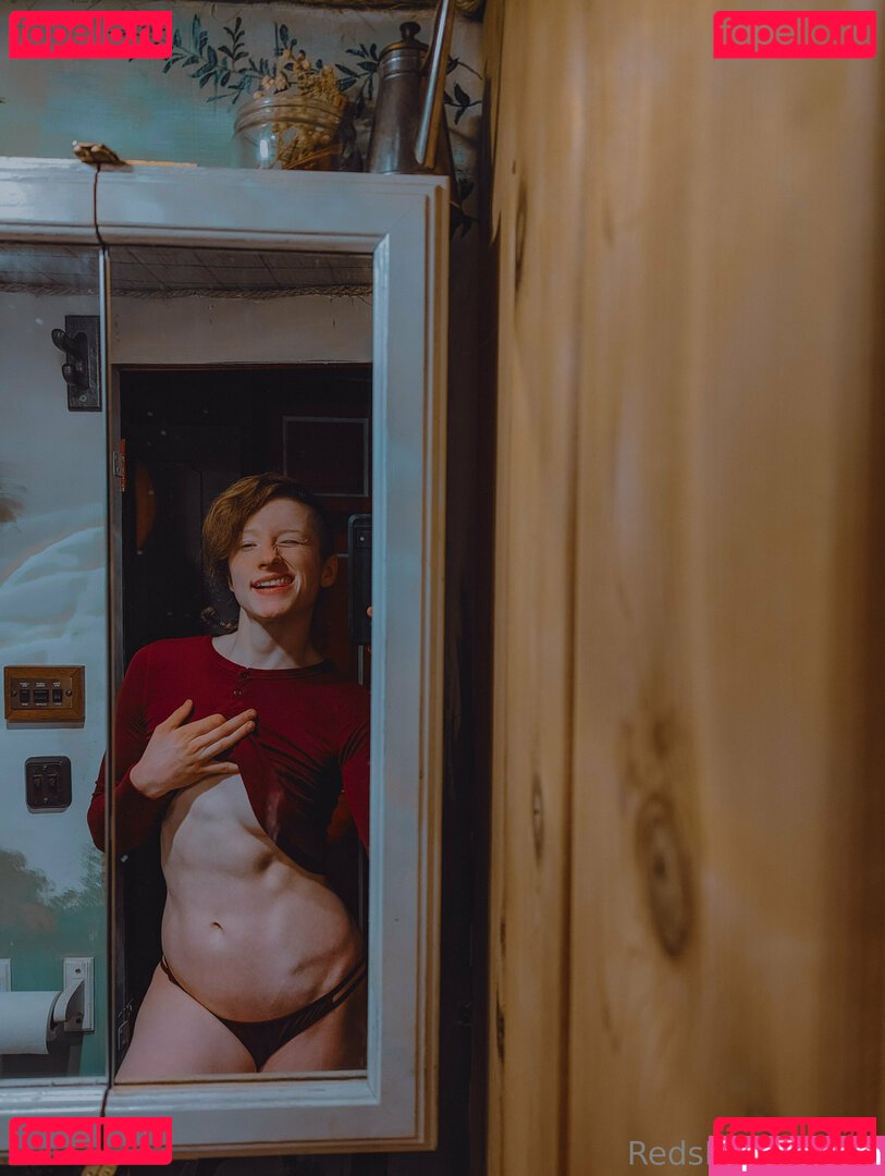 reddoodles2 / reddoodlesart / redsreferences Onlyfans Photo Gallery 