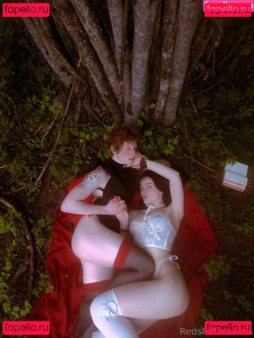 reddoodles2 / reddoodlesart / redsreferences Onlyfans Photo Gallery 