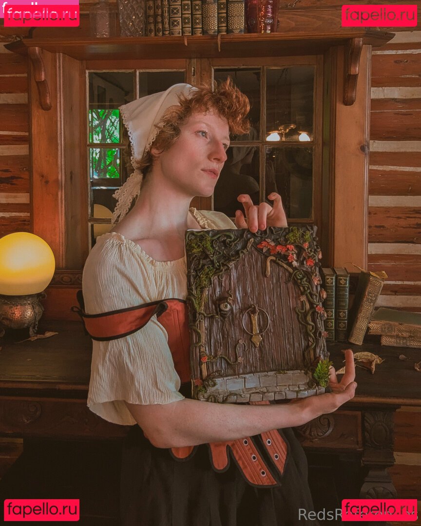 reddoodles2 / reddoodlesart / redsreferences Onlyfans Photo Gallery 