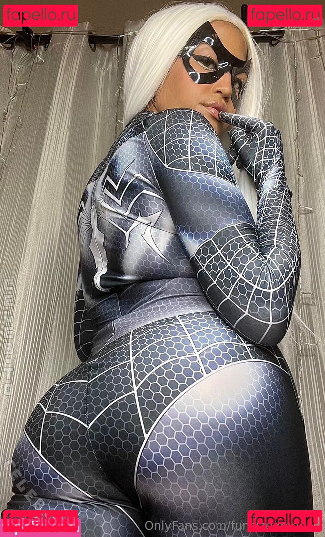 Funsized Megan / funsizedmegan / funsizedmegan_ / funsizedmegan__ Onlyfans Photo Gallery 