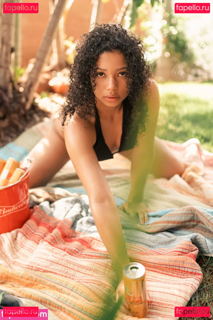 jujulovexoxo Onlyfans Photo Gallery 