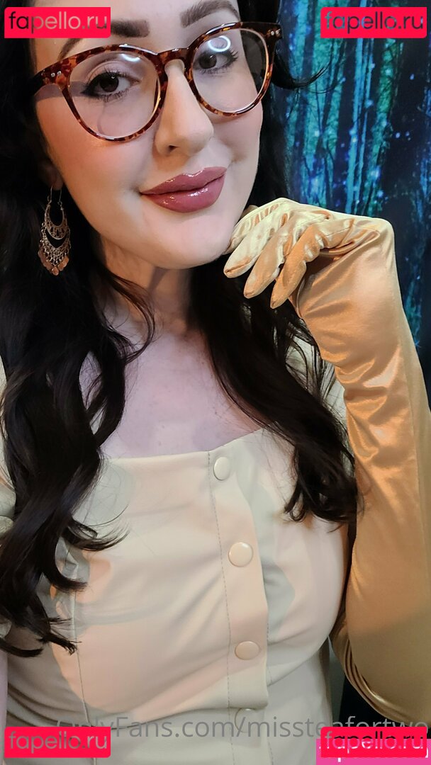 missteafortwo / teafortytwo Onlyfans Photo Gallery 