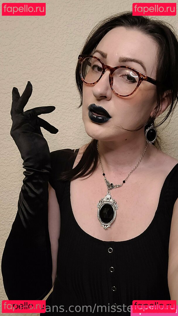 missteafortwo / teafortytwo Onlyfans Photo Gallery 