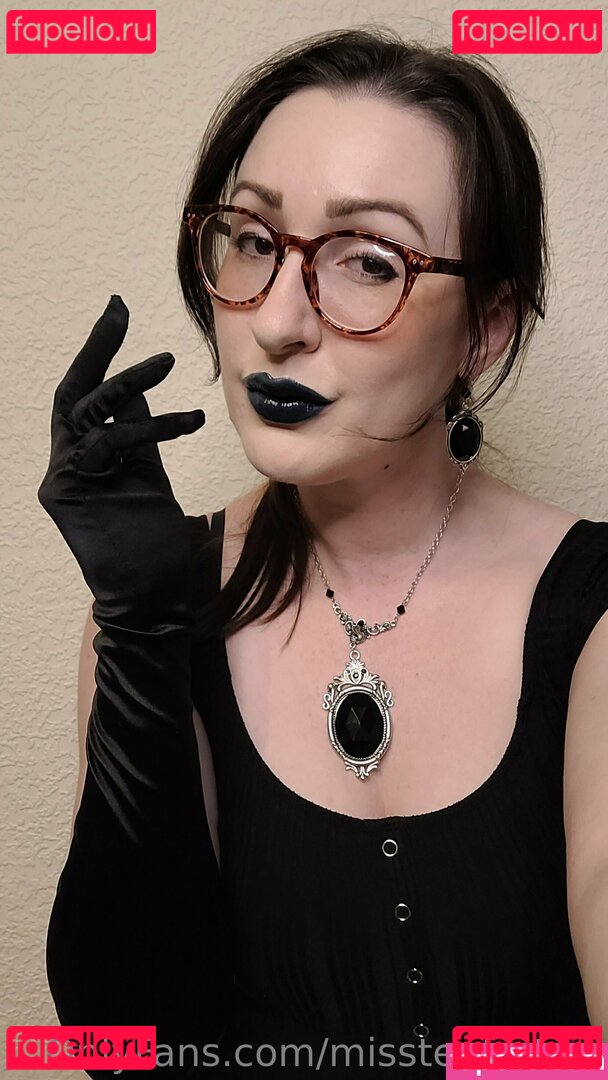 missteafortwo / teafortytwo Onlyfans Photo Gallery 