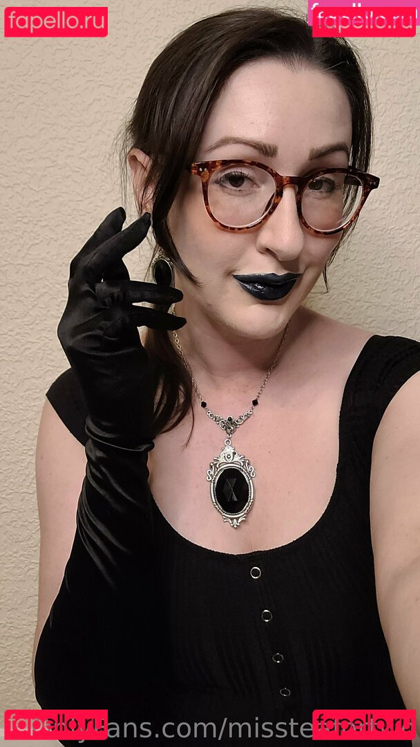 missteafortwo / teafortytwo Onlyfans Photo Gallery 