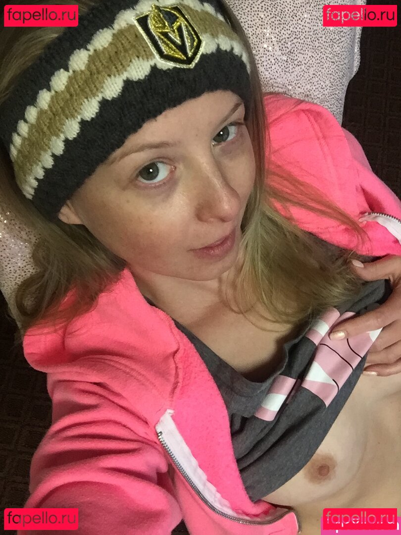 sunnylanefree / sunnylanelive Onlyfans Photo Gallery 