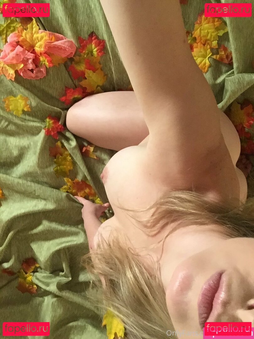 sunnylanefree / sunnylanelive Onlyfans Photo Gallery 