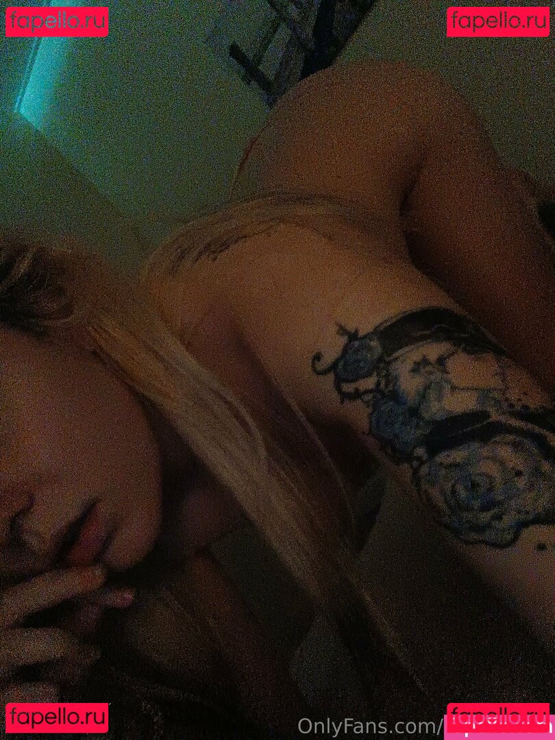 Heniasama Onlyfans Photo Gallery 