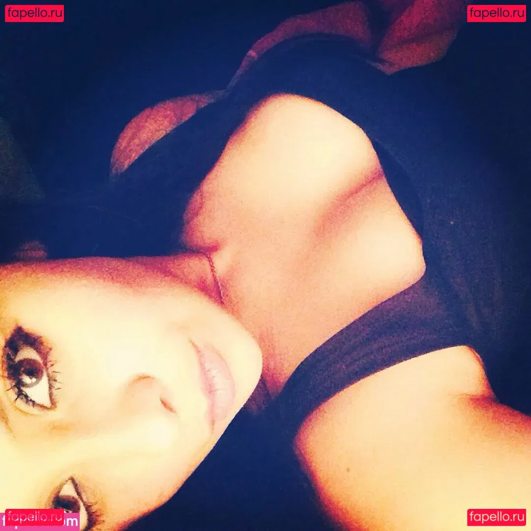 Jezz Angeles Onlyfans Photo Gallery 