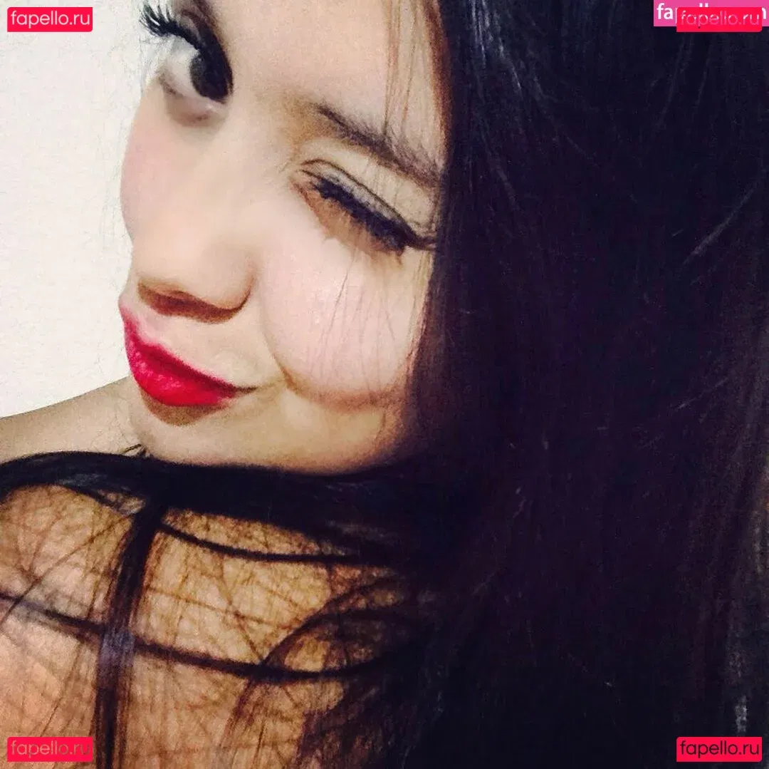 Jezz Angeles Onlyfans Photo Gallery 