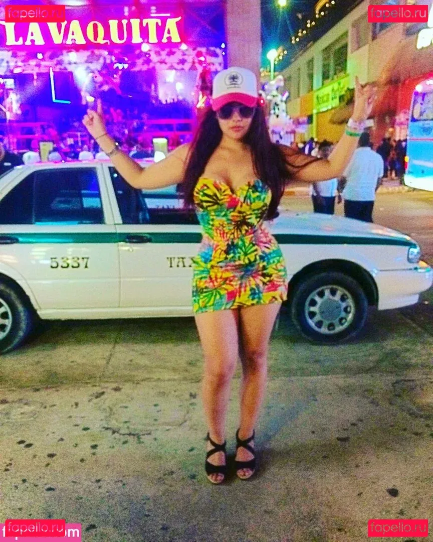 Jezz Angeles Onlyfans Photo Gallery 